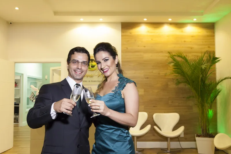 Drs João Paulo e Milena Fischer na inauguração da nova clínica